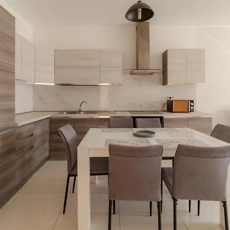 Two Bedroom - Bugibba - Center - Modern High Floor