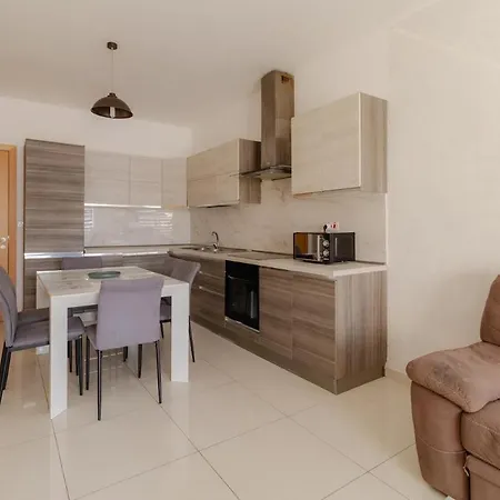 Two Bedroom - Bugibba - Center - Modern High Floor